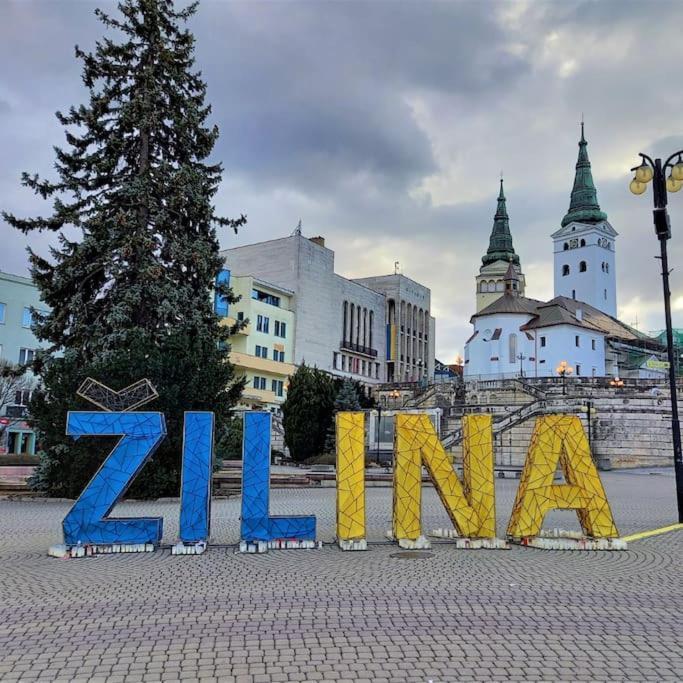 Lovely Apartment - Zilina Centrum Luaran gambar